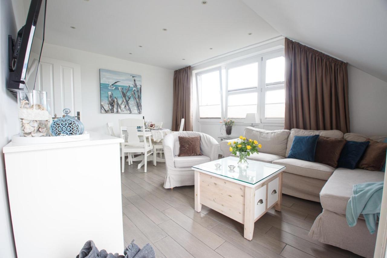 Kajuete 24 Apartment Nieblum Bagian luar foto